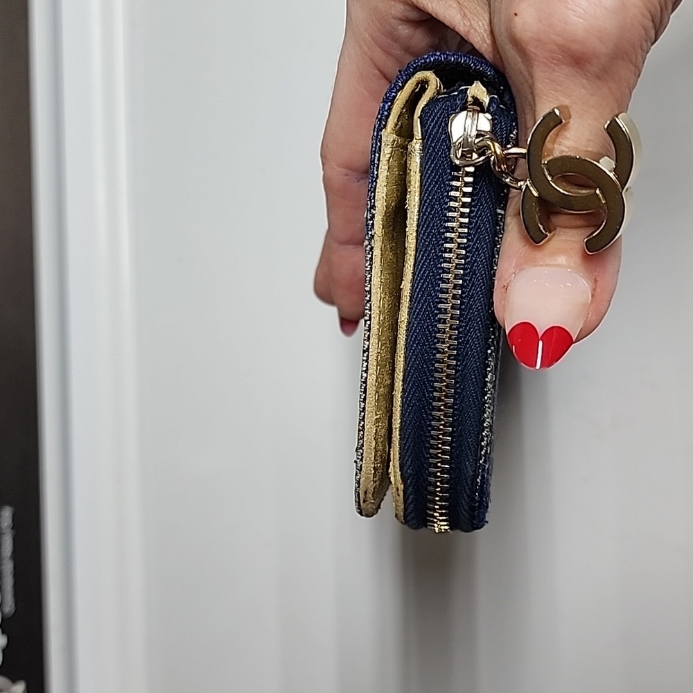 CHANEL Vintage Zip around Denim wallet - Picture 6 of 16